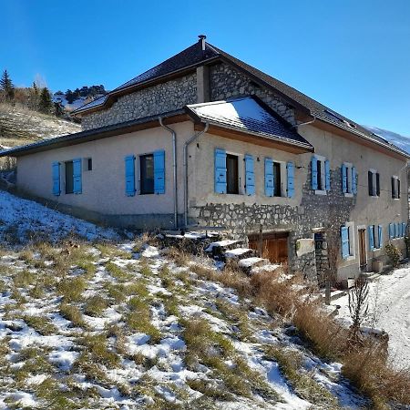 Bed and Breakfast La Tourtette Ле-Деволюї Екстер'єр фото