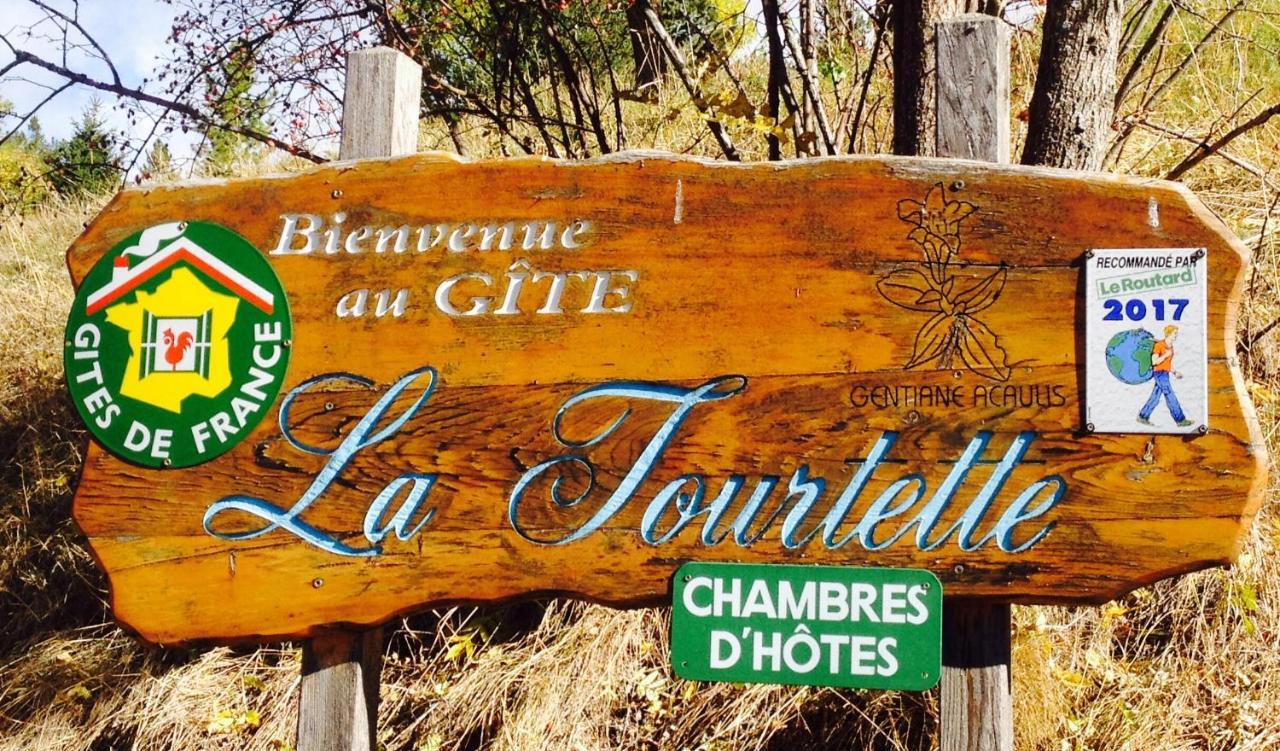 Bed and Breakfast La Tourtette Ле-Деволюї Екстер'єр фото